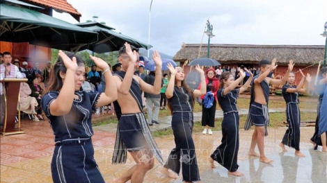 Jơi kòn drum