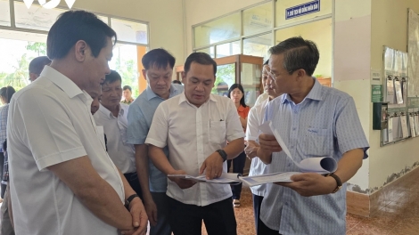 ពត៌មាន​ម៉ោង៦