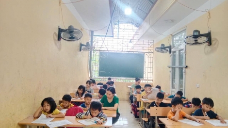 Chương trình phát thanh quam Tay, thứ 5 mự 12 căm bườn 6 pì 2025