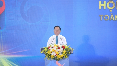 Hla ar tơroi Việt Nam: Mĭnh jơhngâm, Gơ̆h hơgei, Nuih mơng, Tơplih ‘nao