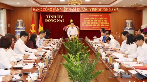 PATAGOK PREIN KHANG BRUK JUM PATAOM. SANGKA KUHRIA RAIDIUK URANG BANGSA TAKIK 