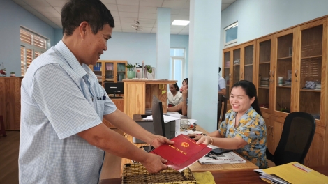 Dak Lak pêi mơnúa tíu cheăng kong pơlê râ cheăm