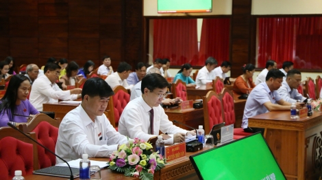 Hô̆i đong kong pơlê Dak Lak hôp ahdrối kong pơlê nếo pơxiâm ăm pêi cheăng
