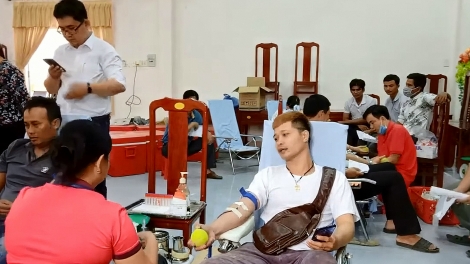 ជាងកាត់សក់ម្នាក់មានសន្តានចិត្តប្រកបដោយមេត្តាធម៌