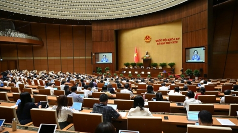 Klei dăp wĭt êbul mă bruă; Mâo klei bi tŭ ư prŏng, klei čang hmăng prŏng.