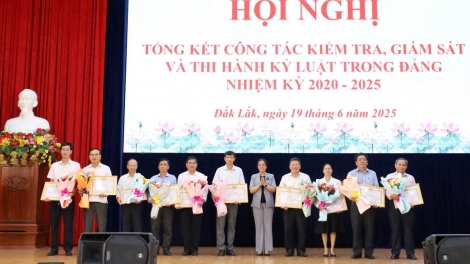 Lối 1.700 ngế đảng viên, 35 khu tơrŭm cheăng Đảng a Dak Lak tro pơxâu xua xôi luât tung hneăng 2020-2025