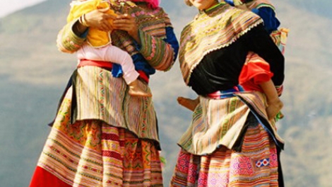 Nét đẹp trang phục truyền thống người Mông