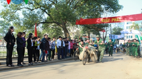 70.000 lượt khách đến Điện Biên dịp Lễ hội Hoa Ban