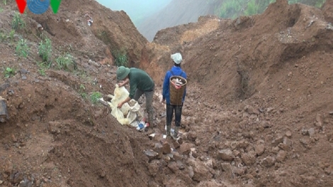 Vẫn nóng tình trạng khai thác vàng “chui” ở mỏ vàng Phì Nhừ