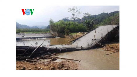 Yên Bái: Sập cây cầu thiện nguyện tại vùng cao