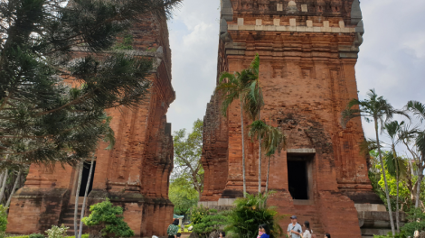 Loay hoay bảo tồn Di tích tháp Chăm ở Bình Định