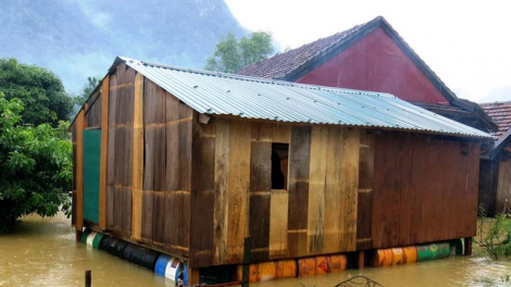 Mô hình nhà chống lũ ở Tân Hóa