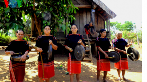 Đắk Lắk: Nối dài tiếng chiêng thông qua các đội chiêng nữ