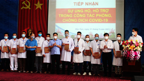 Bắc Kạn chi viện thầy thuốc giúp Bắc Giang chống dịch