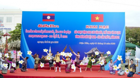 Tăng cường tình đoàn kết hữu nghị Việt - Lào