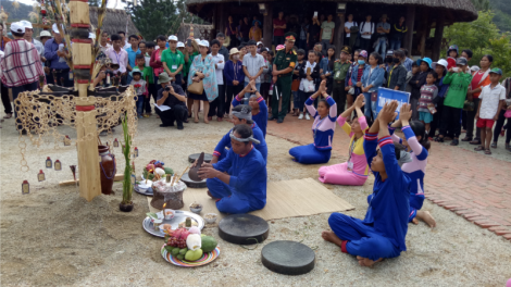 Đặc sắc văn hóa người Raglai ở Ninh Thuận