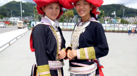 Đặc sắc trang phục người Dao đỏ ở Sa Pa
