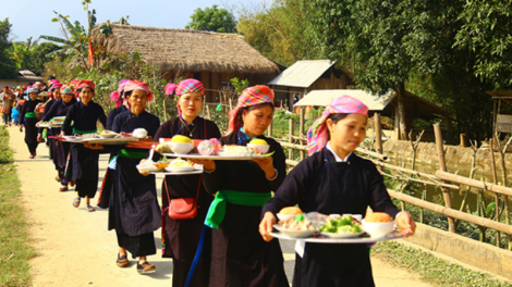 Lễ cúng làng của người Tày ở Lào Cai