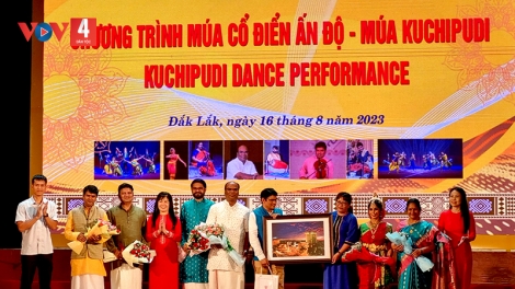 Múa cổ điển Ấn Độ Kuchipudi: "Xin chào Việt Nam" tại Đắk Lắk