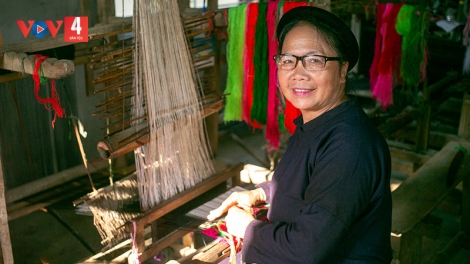 Người “giữ lửa” nghề dệt thổ cẩm truyền thống ở Cao Bằng