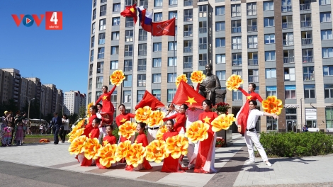 Kỷ niệm trọng thể 134 năm ngày sinh Chủ tịch Hồ Chí Minh tại Nga 