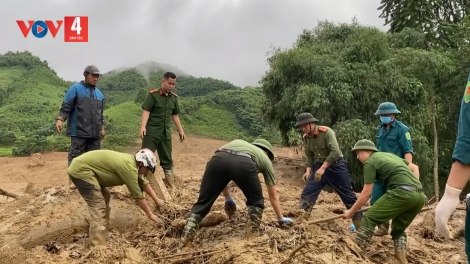 Cứu hộ tại thôn lũ quét Làng Nủ: Chạy đua thời gian tìm kiếm người mất tích