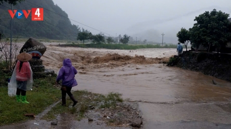 Mưa lũ cuốn trôi nhà dân, hoa màu, ngập úng tại Ngọc Chiến (Sơn La)