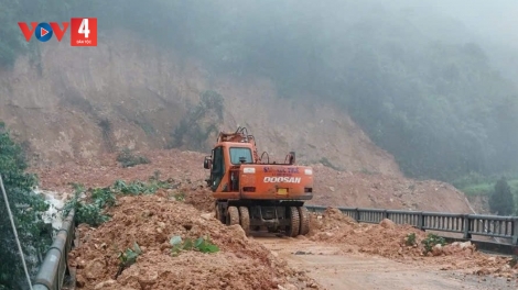 Tiếp tục sạt lớn trên đèo Ô Quy Hồ, gây chia cắt giao thông 2 tỉnh Lai Châu, Lào Cai