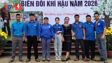 PRÁ XAY: "ĐOÀN ĐHA ĐHÂM C'MOỌR BẾN HIÊN LÂNG BH'RỢ TỢƠP BHRỢ CHA