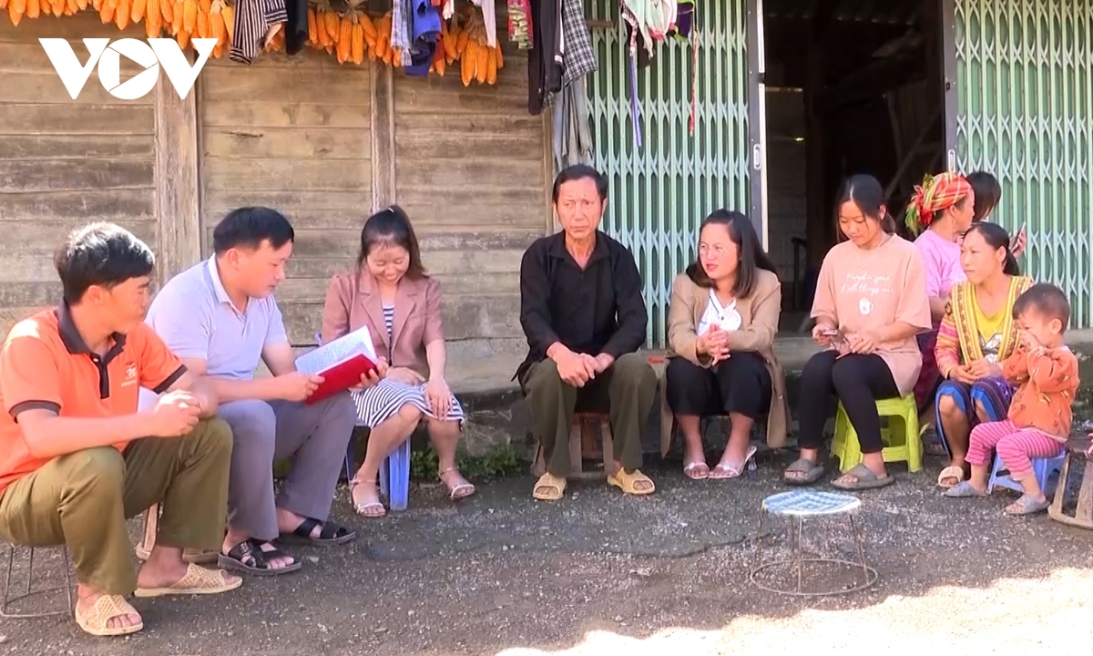 Lào Cai đẩy mạnh tuyên truyền tảo hôn và hôn nhân cận huyết thống đến phụ nữ DTTS (ảnh: Khắc Kiên/VOV Tây Bắc)