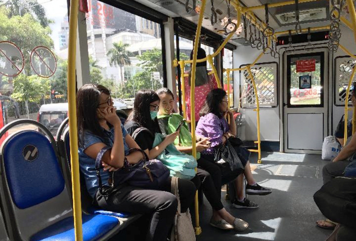 Xe buýt hồng chỉ dành riêng cho hành khách nữ - Nguồn Tempco.