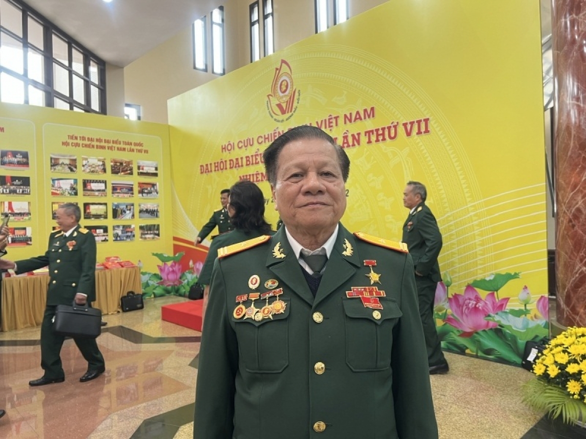 
Ƀok Nguyễn Đình Trường lui kơjăp rim trong tơlech jang kơ jăl jang mă 7.