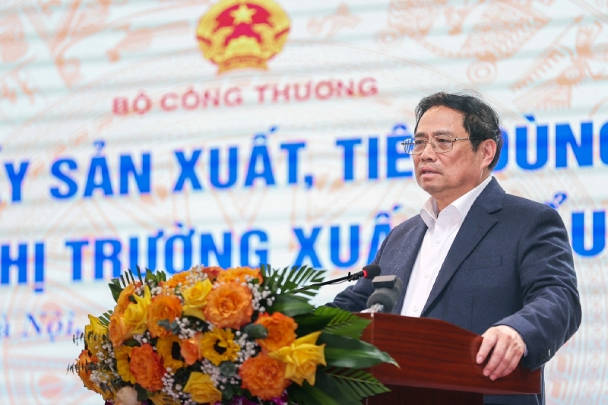 Thủ tướng Cíñ phủ ồng Phạm Minh Chính geh jơnau đơng lam tàm Pơrjum