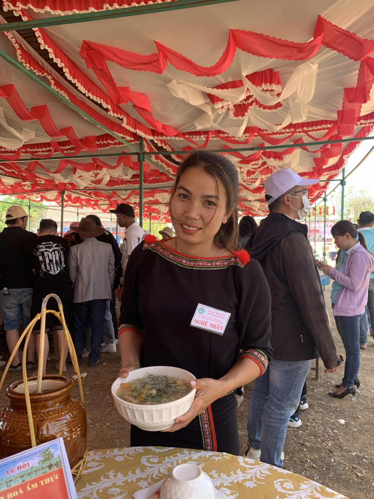 
Amai H’Nụ Budam hăng añăm tơpung kơtor