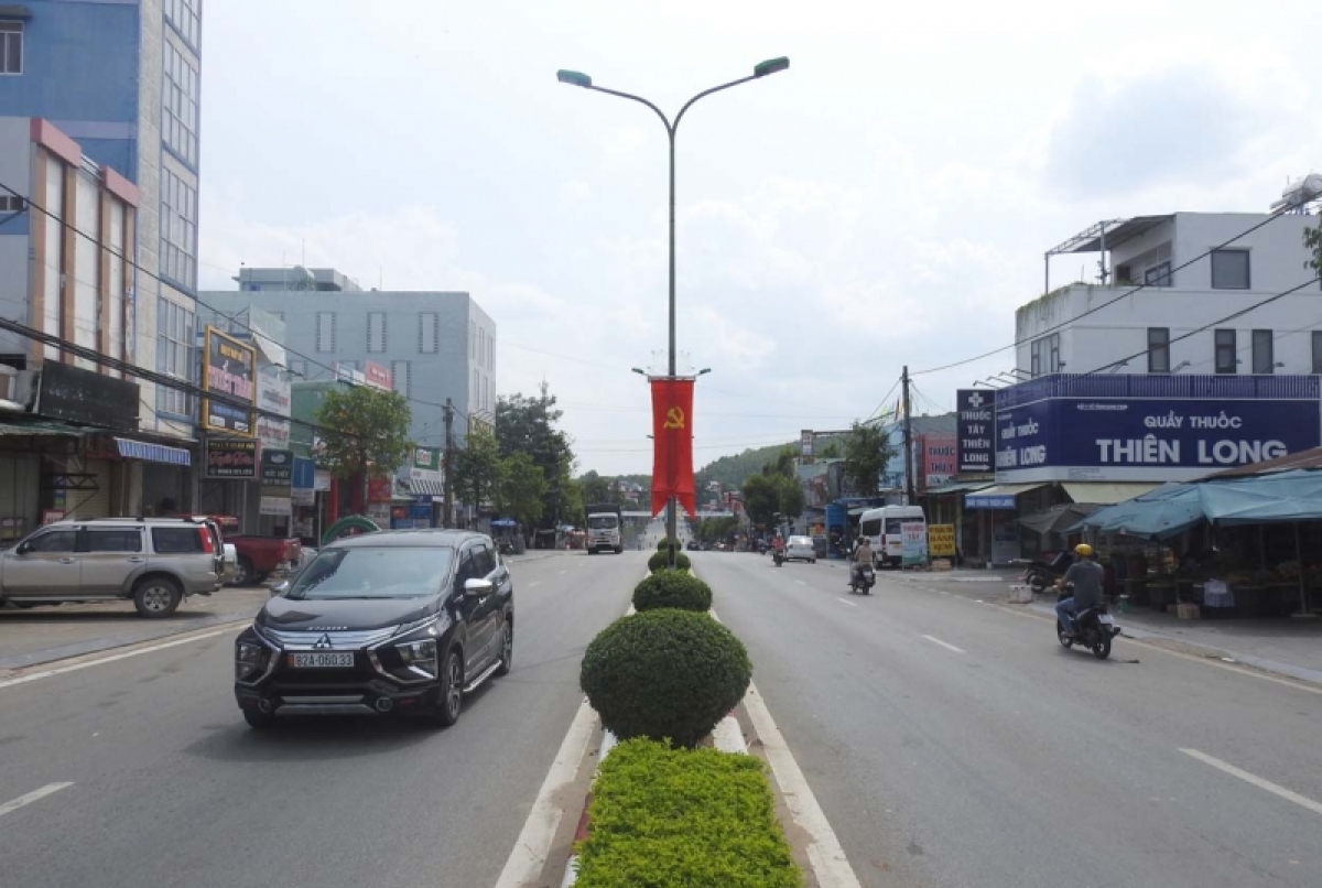 Gùng Hồ Chí Minh ngai do gơl lòt gan thị trấn Plei Kần, kơnhoàl Ngọc Hồi