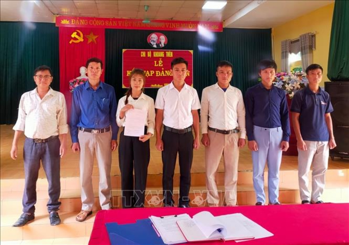 Từ đầu năm 2023 đến nay, Đảng bộ xã Pa Vệ Sủ, huyện Mường Tè đã tổ chức kết nạp cho hơn 10 đảng viên nữ người dân tộc thiểu số. Ảnh: Việt Hoàng/TTXVN