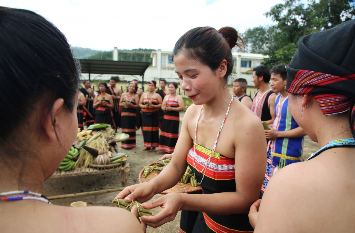 Người Tà Riềng bảo lưu lễ hội độc đáo Tơl Ba Riang này, ngoài mong muốn góp phần tích cực gìn giữ, bảo tồn và phát huy các loại hình văn hóa vật thể và phi vật thể, cộng đồng còn hướng đến phát triển du lịch cộng đồng trong tương lai./.