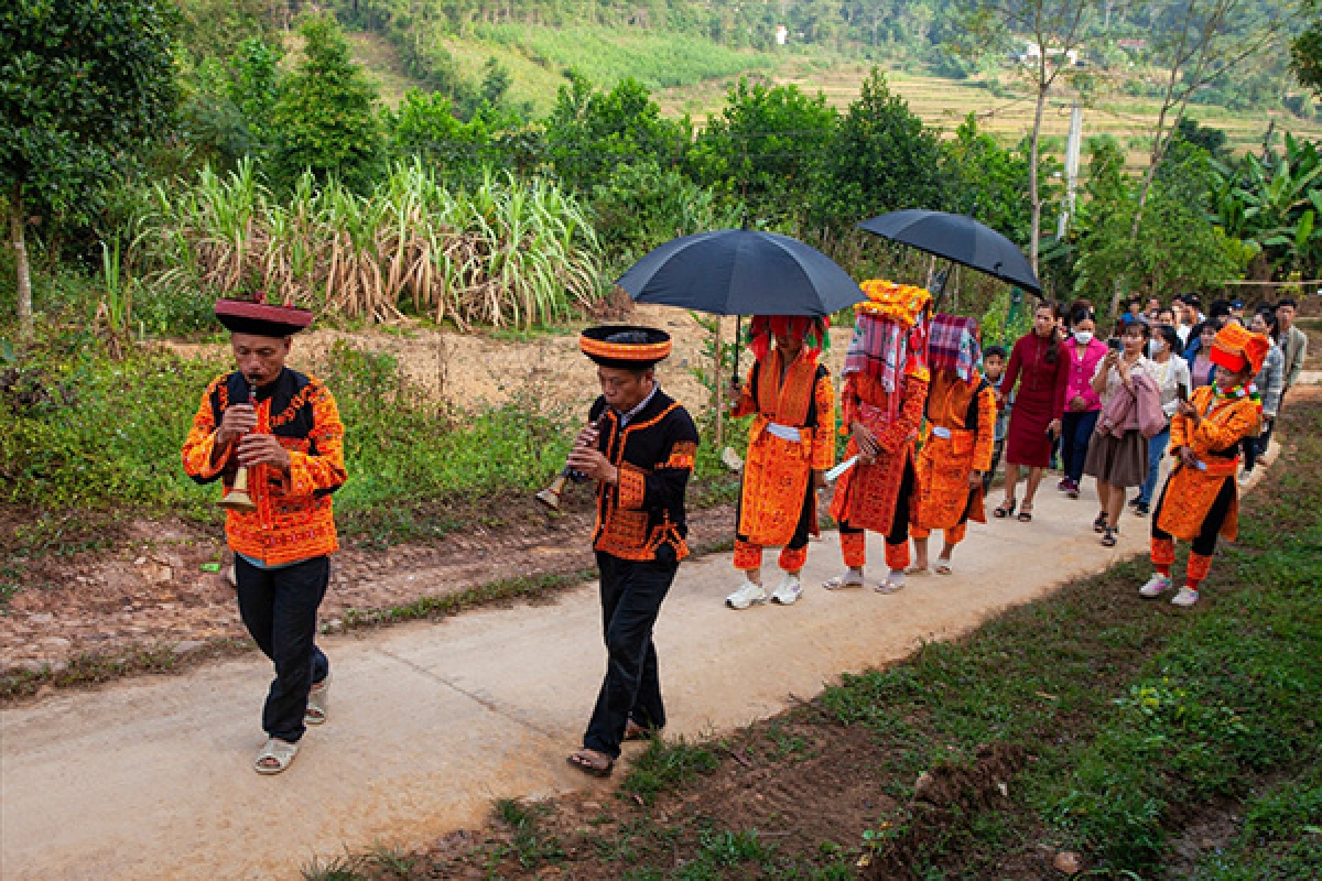 Trang phục truyền thống được đồng bào Dao ở huyện Ba Chẽ mặc trong các dịp quan trọng