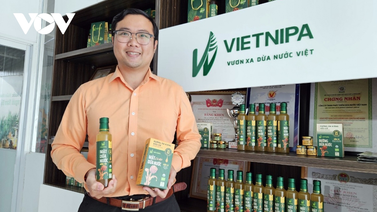 Sa-ai Phan Minh Tiến, CEO Công ty mật dừa nước Vietnipa, huyện Cần Giờ, TP.HCM