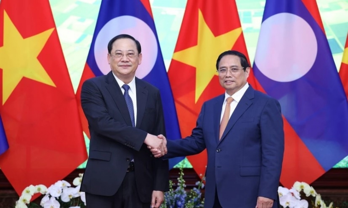
Thủ tướng Phạm Minh Chính păng Thủ tướng Sonexay Siphandone (Um: TTXVN)