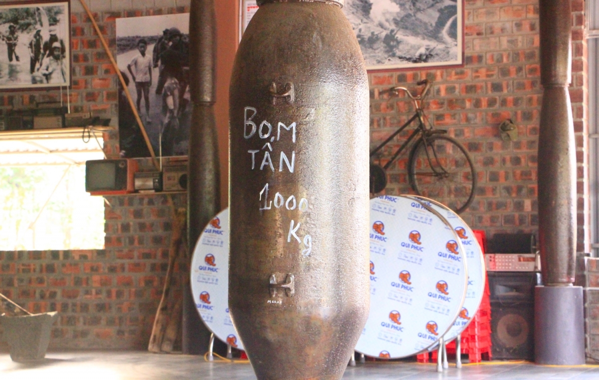 Những quả bom tấn được tạo thành cột nhà