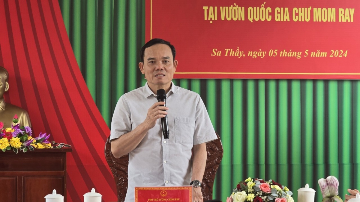 Phó Thủ tướng Trần Lưu Quang pơma tơ̆ jơ bơ̆ jang
