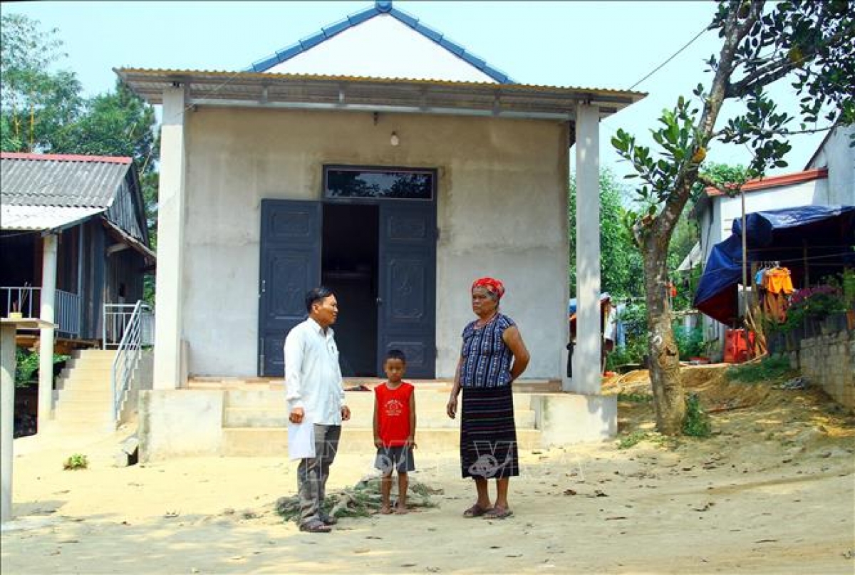 Người dân xã miền núi Kim Thủy (huyện Lệ Thủy, Quảng Bình) được hỗ trợ xây dựng nhà mới từ Chương trình 1719. Ảnh:baotintuc.vn