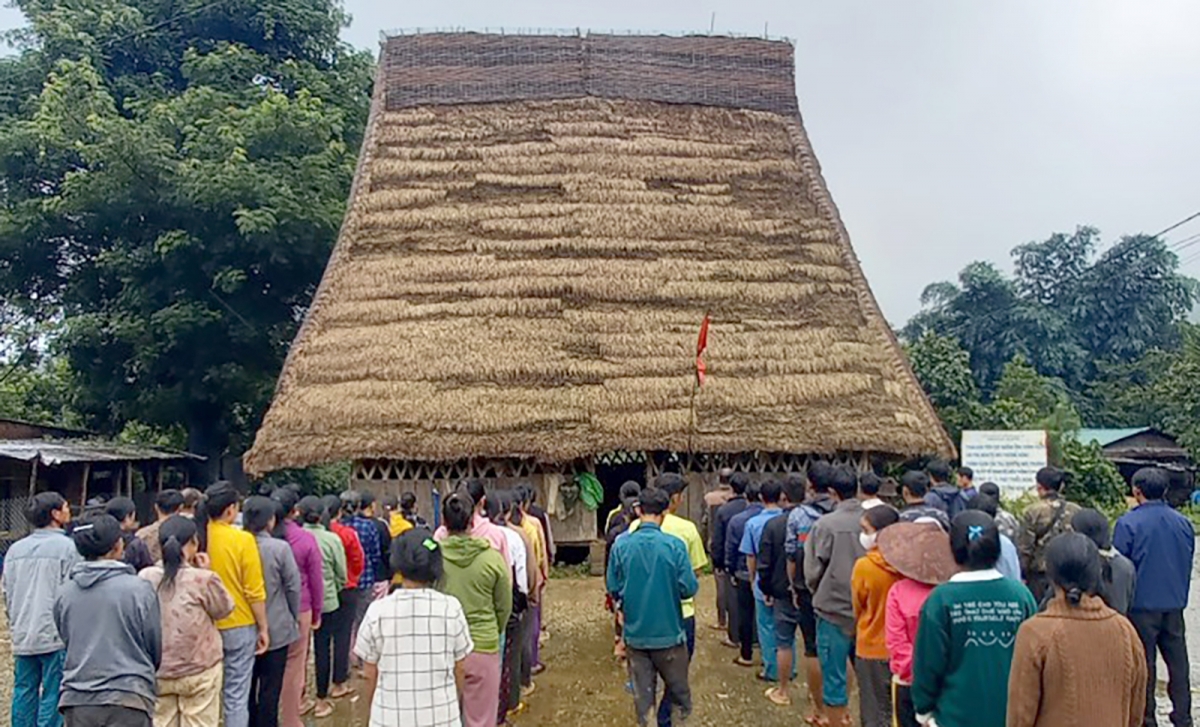 Mông jơnum hơdor glăi Khua git gai Ping gah ơi Nguyễn Phú Trọng pơphun ƀơi tơring glông Tŭ Mrông