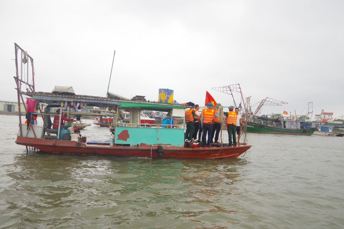 Quảng Ninh luôn sẵn sàng phương tiện tham gia cứu nạn cứu hộ trên biển.
Ảnh: Vũ Miền/VOV Đông Bắc