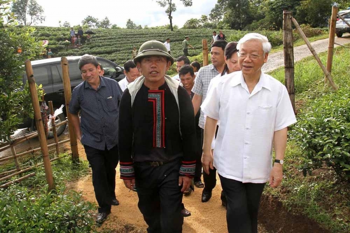 Trong chuyến đến Lai Châu năm ấy, Tổng Bí thư đã về thăm Đảng bộ, chính quyền và Nhân dân xã Bản Bo, huyện Tam Đường.