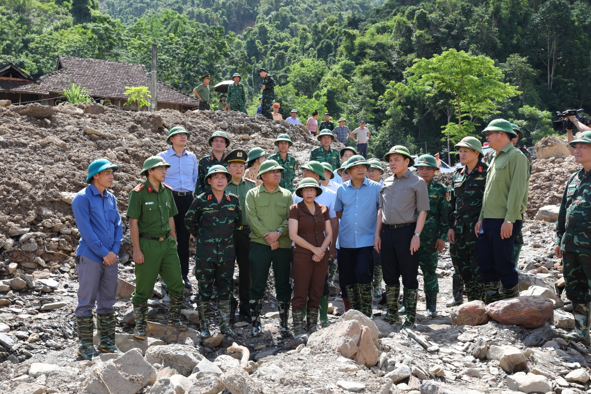 Kơ-iăng khua dêh čar ơi Trần Lưu Quang pel ĕp kơ bruă rŭ pơdong glăi anih răm rai tơdơi kơ ia kor ƀơi Điện Biên