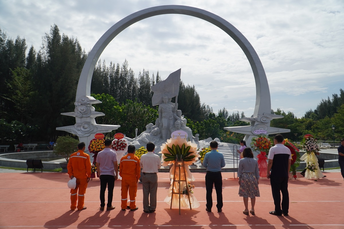 Bảo tàng Trường Sa cùng với Khu tưởng niệm chiến sĩ Gạc Ma sẽ tạo nên cụm công trình góp phần giáo dục và nâng cao nhận thức về chủ quyền biển, đảo