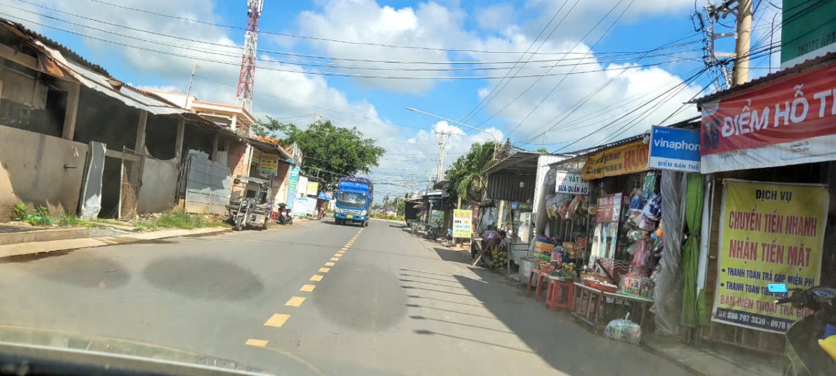 Tơlơi hơdip kơ mơnuih ƀôn sang ƀơi tơring glông Ba Tri dŏ lu tơnap tap, kiăng hơmâo tơlơi đing nao gum djru mơng djop gơnong bruă, djop gưl