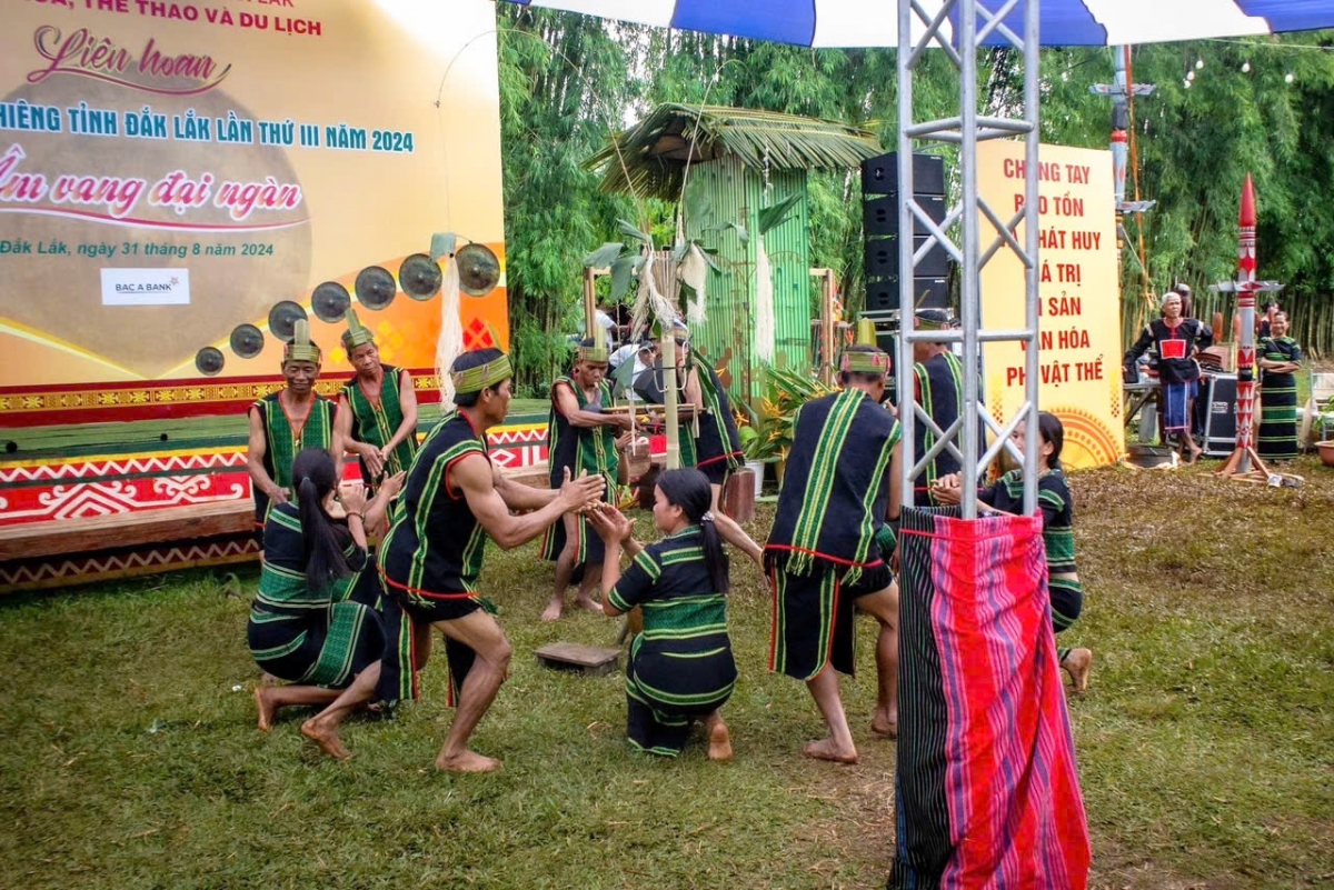 Grup mơnuih atông čing să Dak Phơi, tơring glông Lak pơhrôp glăi ngă yang iâu bơngăt pơdai glăi pơ atông ƀơi anih Ngui ngor atông čing tơring čar Dak Lak thun 2024